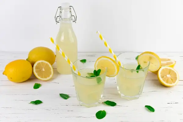 Lemon juice is good for kidney stones