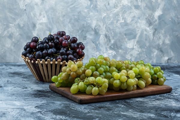 Grapes - Fruits Good for Kidney