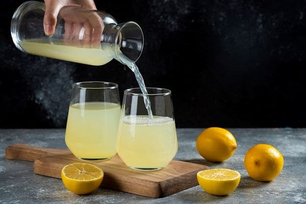 Lemon juice - Best Juice for Kidney Detox