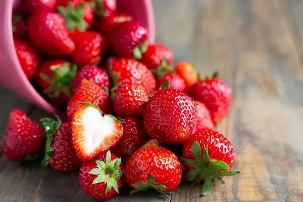 Strawberries - best fruits for diabetic